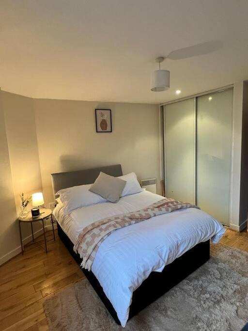 Chic 1 Bed Centrally Located Apartment - Birmingham Jq Kültér fotó
